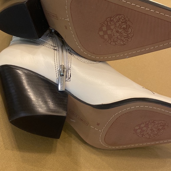 Vince Camuto - Picture 3 of 3